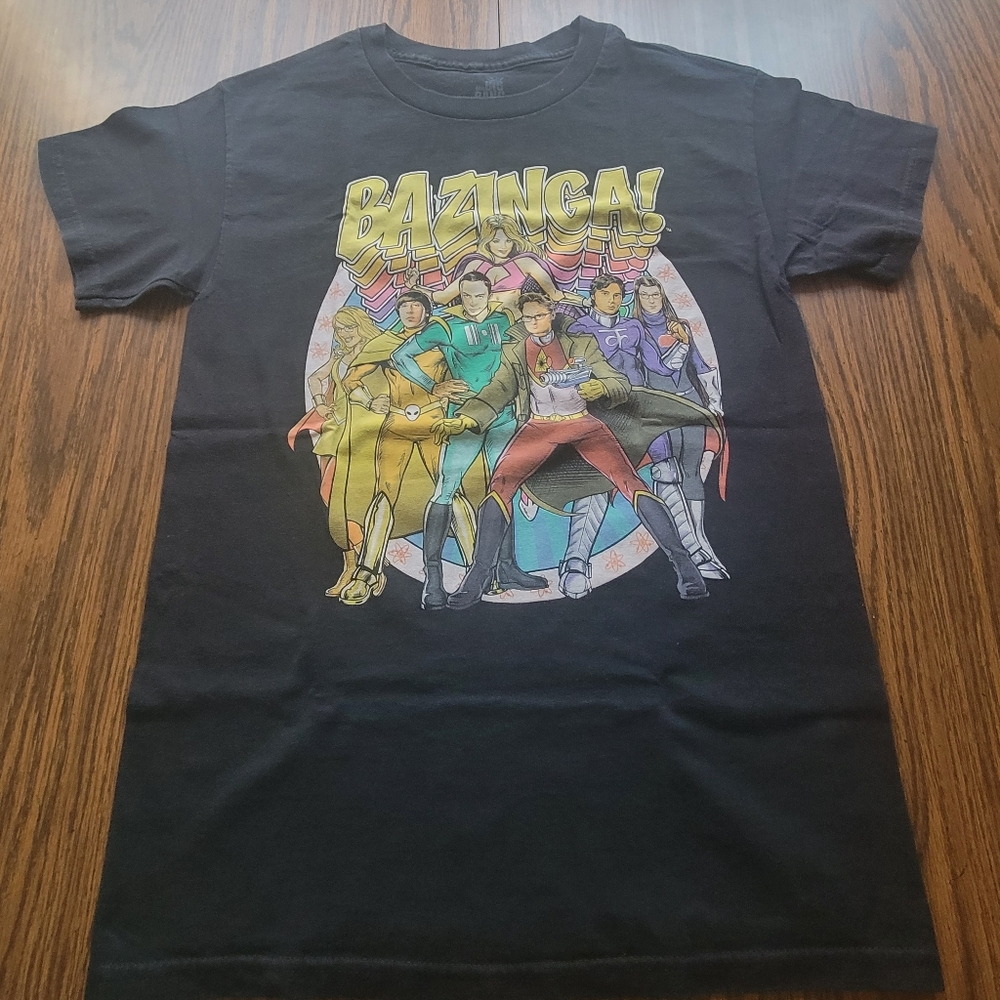The Big Bang Theory Tshirt. Bazinga. S